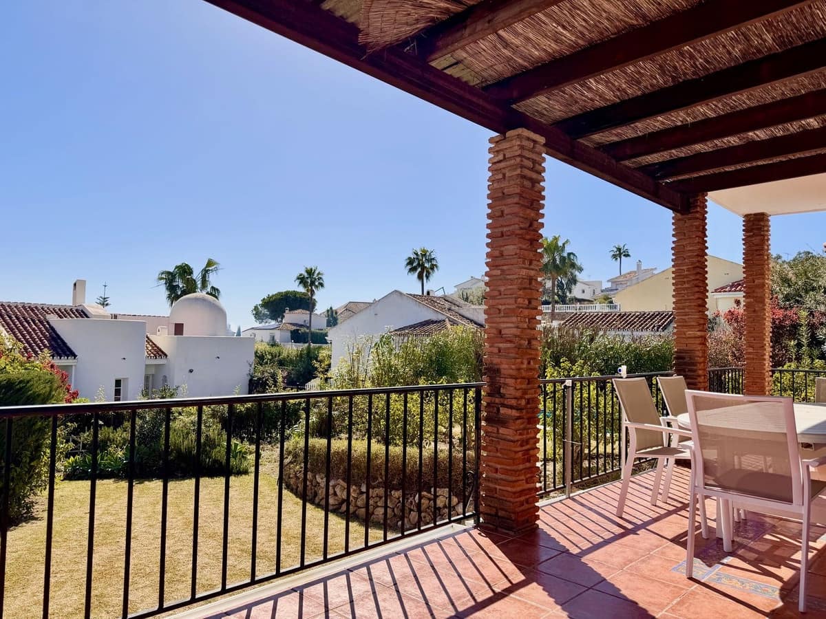 3 Zimmer Villa zu verkaufen in Calahonda mit Pool Garage - 650.000 € (Ref: 9787033)