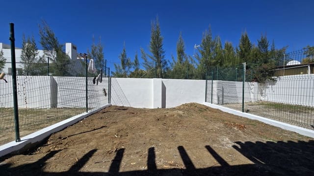 4 sypialnia Dom na sprzedaż w Calahonda, Mijas z basenem garażem - 639 000 € (Ref: 9787034)