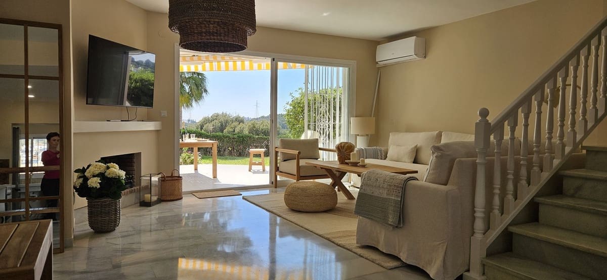 2 Zimmer Haus zu verkaufen in Calahonda mit Pool Garage - 549.000 € (Ref: 9787036)