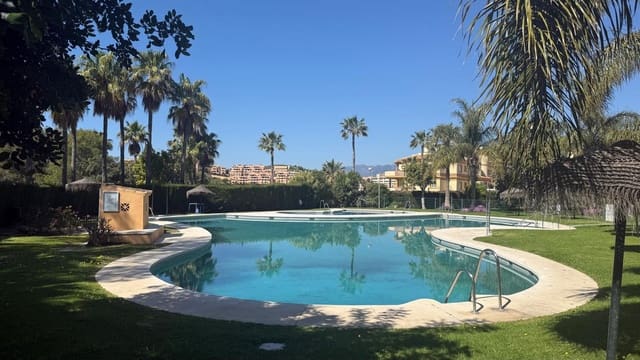 3 soveværelse Penthouse til salg i Calahonda, Mijas med swimmingpool - € 465.000 (Ref: 9787038)