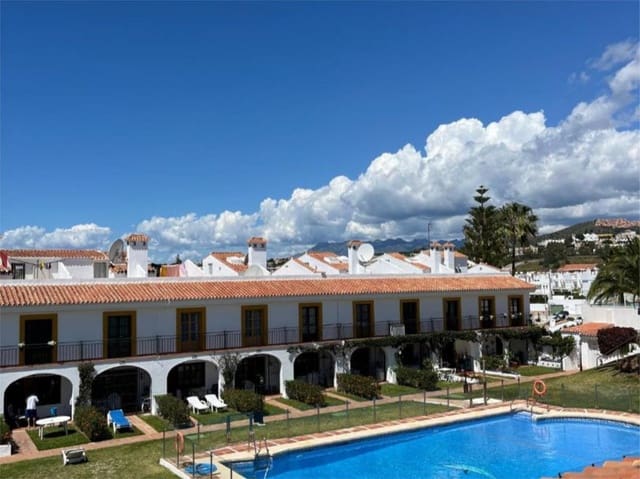 4 chambre Maison de Ville à vendre à Calahonda, Mijas avec piscine - 419 000 € (Ref: 9787039)