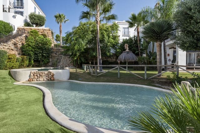 3 chambre Appartement à vendre à Benahavís avec piscine garage - 599 500 € (Ref: 9787930)