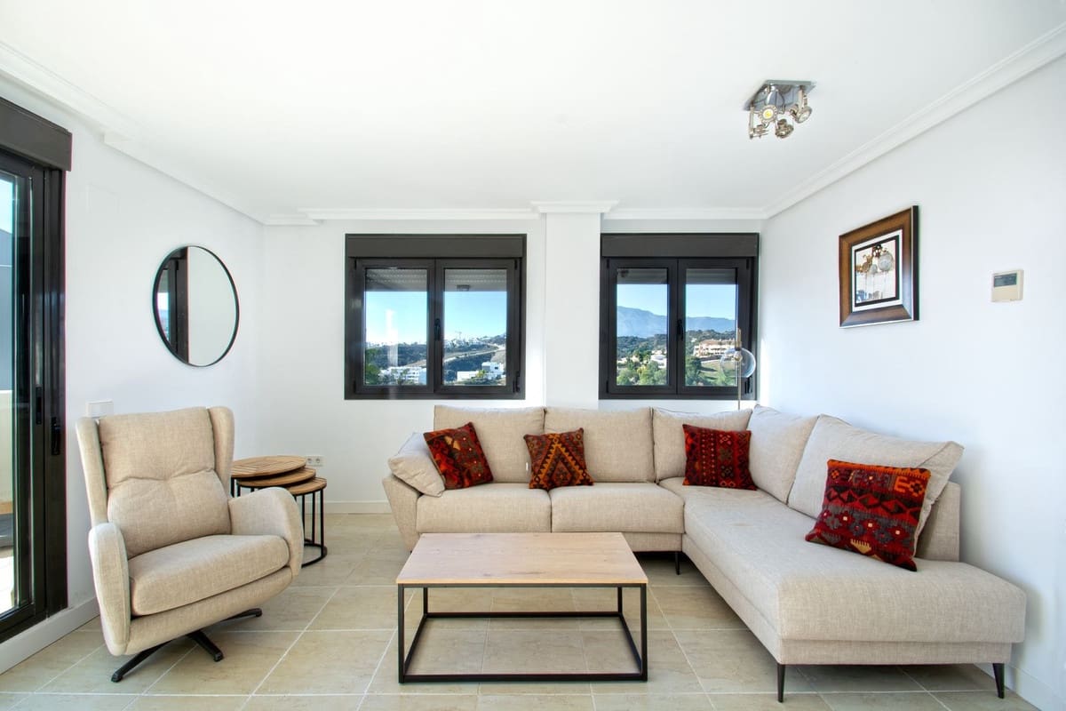 2 bedroom Penthouse for sale in New Golden Mile with pool garage - € 495,000 (Ref: 9787932)