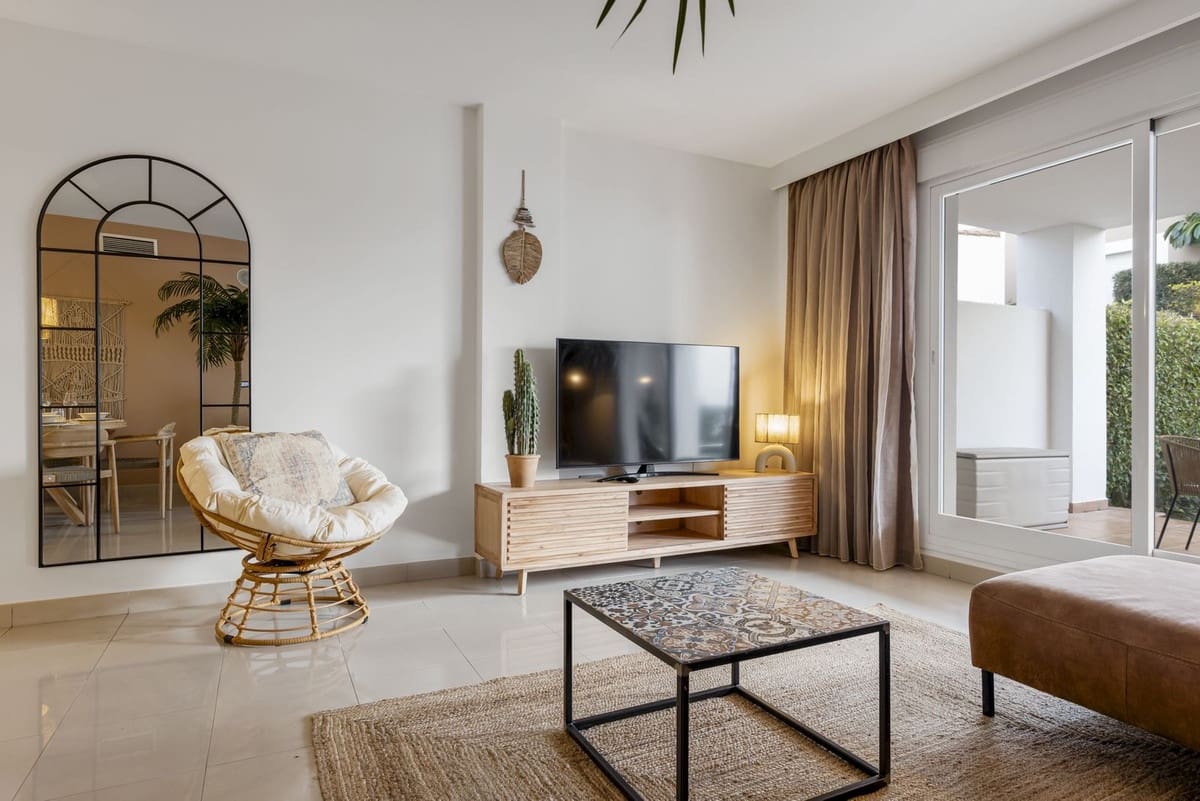 2 soveværelse Lejlighed til salg i Estepona med swimmingpool garage - € 420.000 (Ref: 9787935)