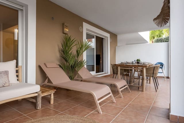 2 soveværelse Lejlighed til salg i Estepona med swimmingpool garage - € 420.000 (Ref: 9787935)