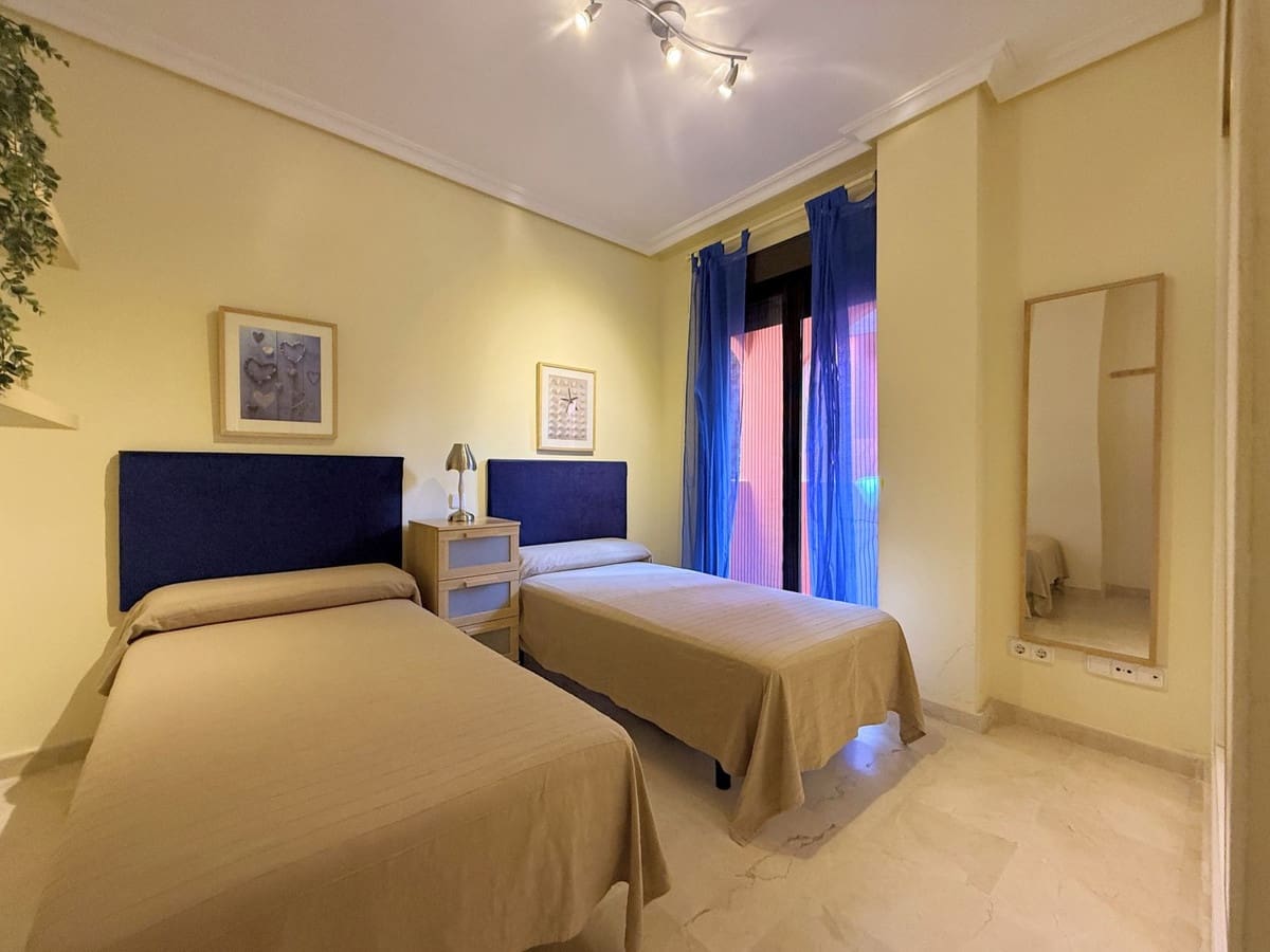 2 slaapkamer Appartement te koop in Bahia de Casares met zwembad garage - € 359.000 (Ref: 9788857)