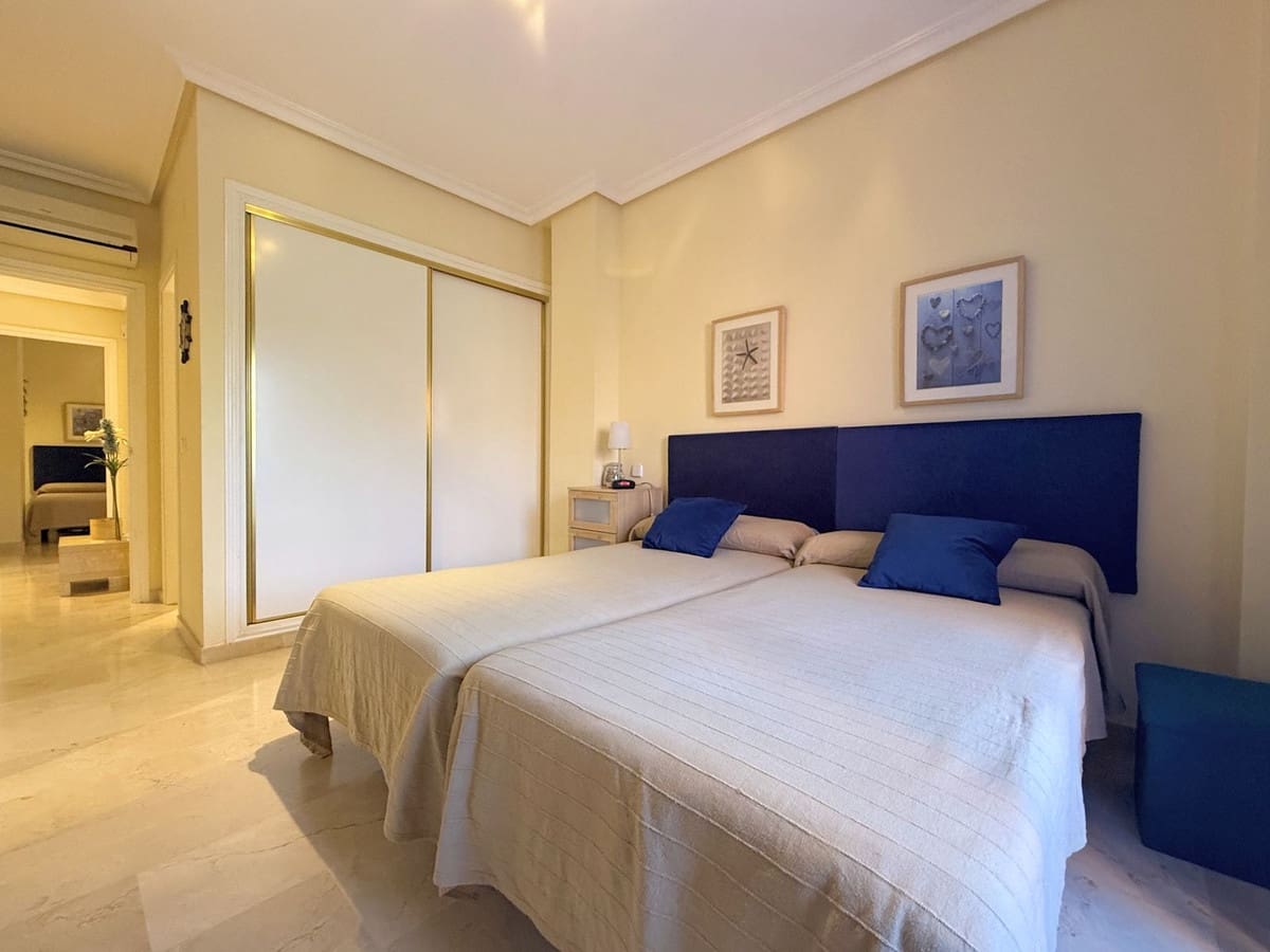 2 slaapkamer Appartement te koop in Bahia de Casares met zwembad garage - € 359.000 (Ref: 9788857)