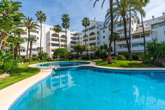 2 chambre Appartement à vendre à Nueva Atalaya, Estepona avec piscine garage - 315 000 € (Ref: 9788859)