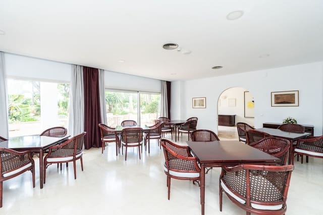 2 chambre Appartement à vendre à Nueva Atalaya, Estepona avec piscine garage - 315 000 € (Ref: 9788859)