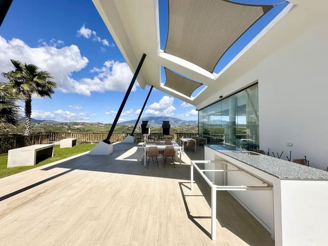 3 chambre Appartement à vendre à La Cala de Mijas, Mijas avec piscine garage - 610 000 € (Ref: 9789495)