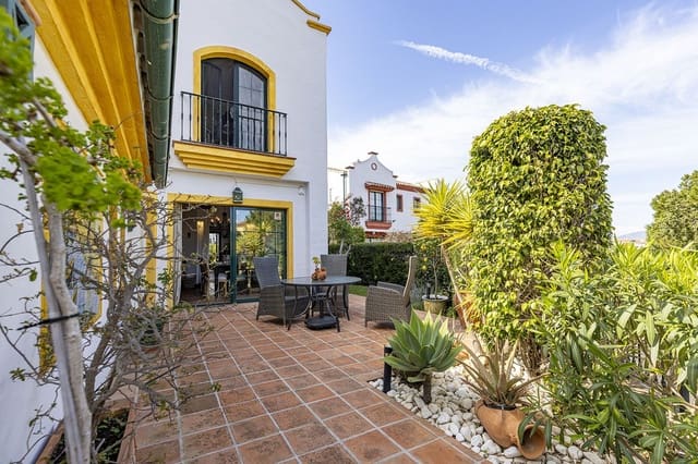 3 sypialnia Dom na sprzedaż w Miraflores, Mijas z basenem garażem - 760 000 € (Ref: 9789500)