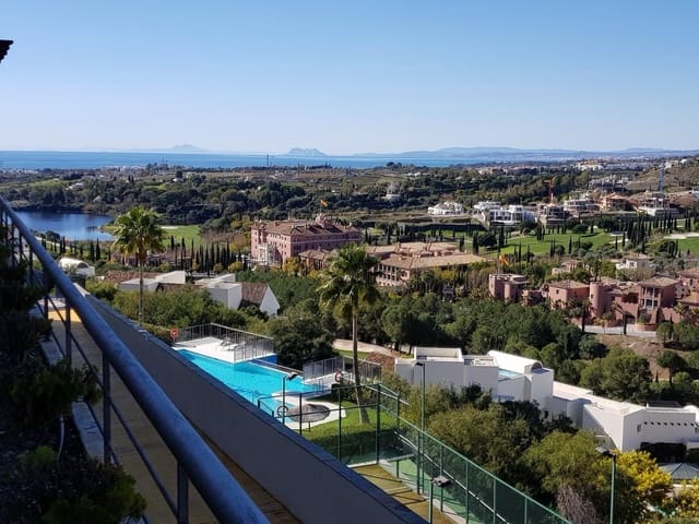 3 chambre Appartement à vendre à Los Flamingos, Benahavís avec piscine garage - 925 000 € (Ref: 9789501)