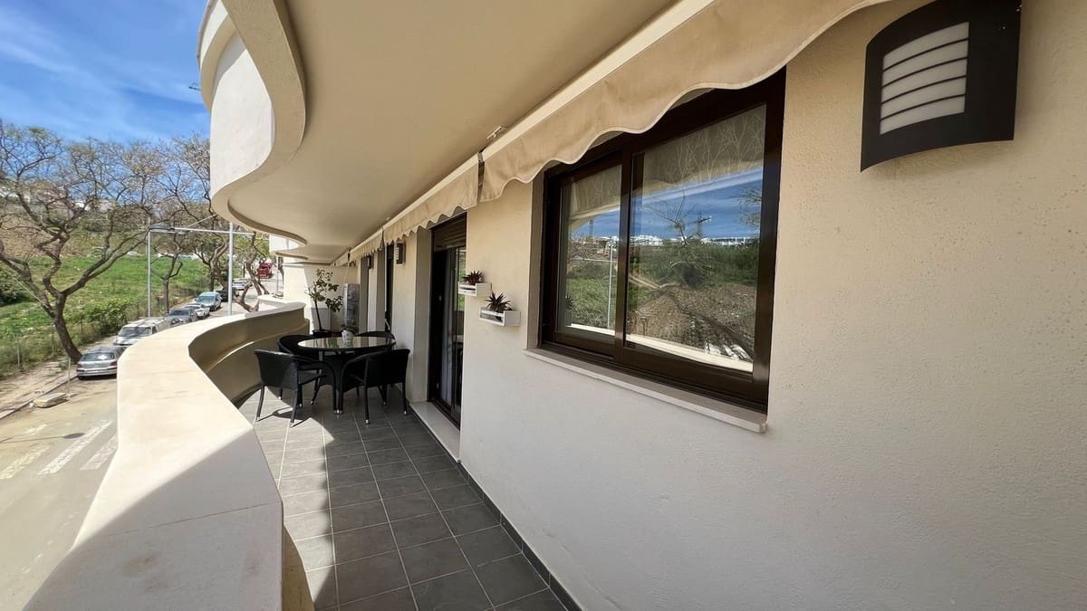 3 Zimmer Apartment zu verkaufen in Estepona mit Pool Garage - 445.000 € (Ref: 9789503)