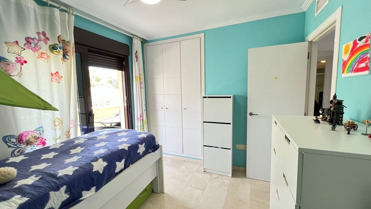 3 Zimmer Apartment zu verkaufen in Estepona mit Pool Garage - 445.000 € (Ref: 9789503)