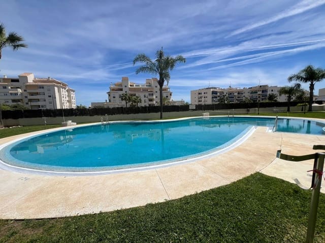 3 Zimmer Apartment zu verkaufen in Estepona mit Pool Garage - 445.000 € (Ref: 9789503)