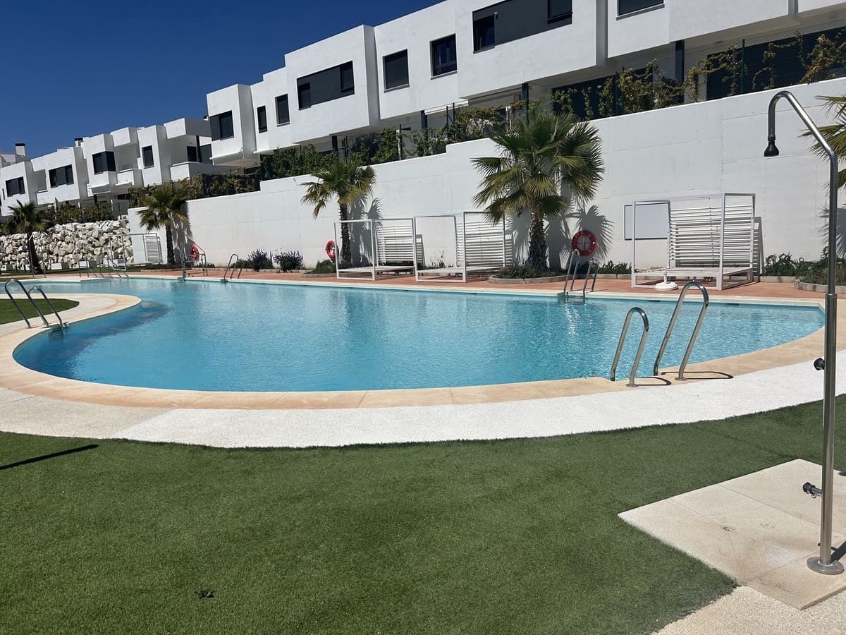 4 Zimmer Haus zu verkaufen in La Cala de Mijas mit Pool - 895.000 € (Ref: 9789714)