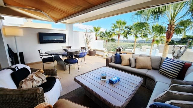 2 sypialnia Dom na sprzedaż w La Cala de Mijas, Mijas z basenem garażem - 630 000 € (Ref: 9789715)