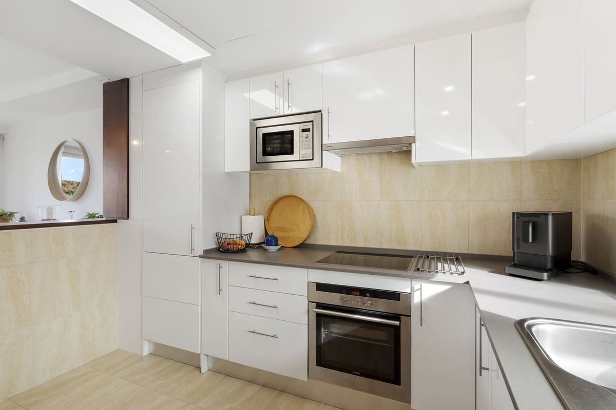 3 chambre Penthouse à vendre à La Cala de Mijas avec piscine garage - 575 000 € (Ref: 9789911)