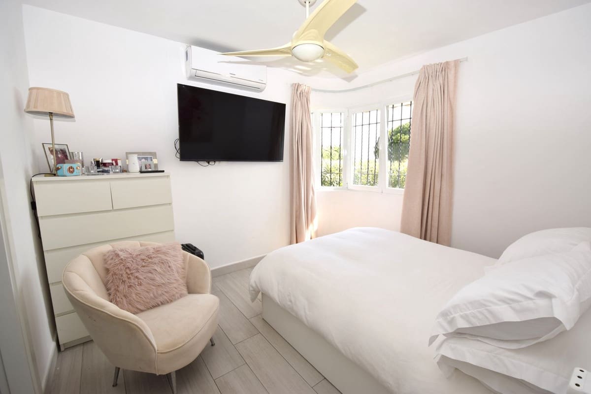 3 sypialnia Willa na sprzedaż w La Cala de Mijas z basenem - 795 000 € (Ref: 9793223)