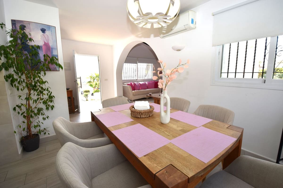 3 sypialnia Willa na sprzedaż w La Cala de Mijas z basenem - 795 000 € (Ref: 9793223)