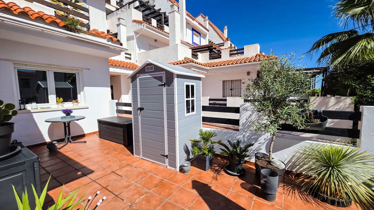 2 quarto Apartamento para venda em La Duquesa / Puerto de la Duquesa com piscina garagem - 269 000 € (Ref: 9799994)