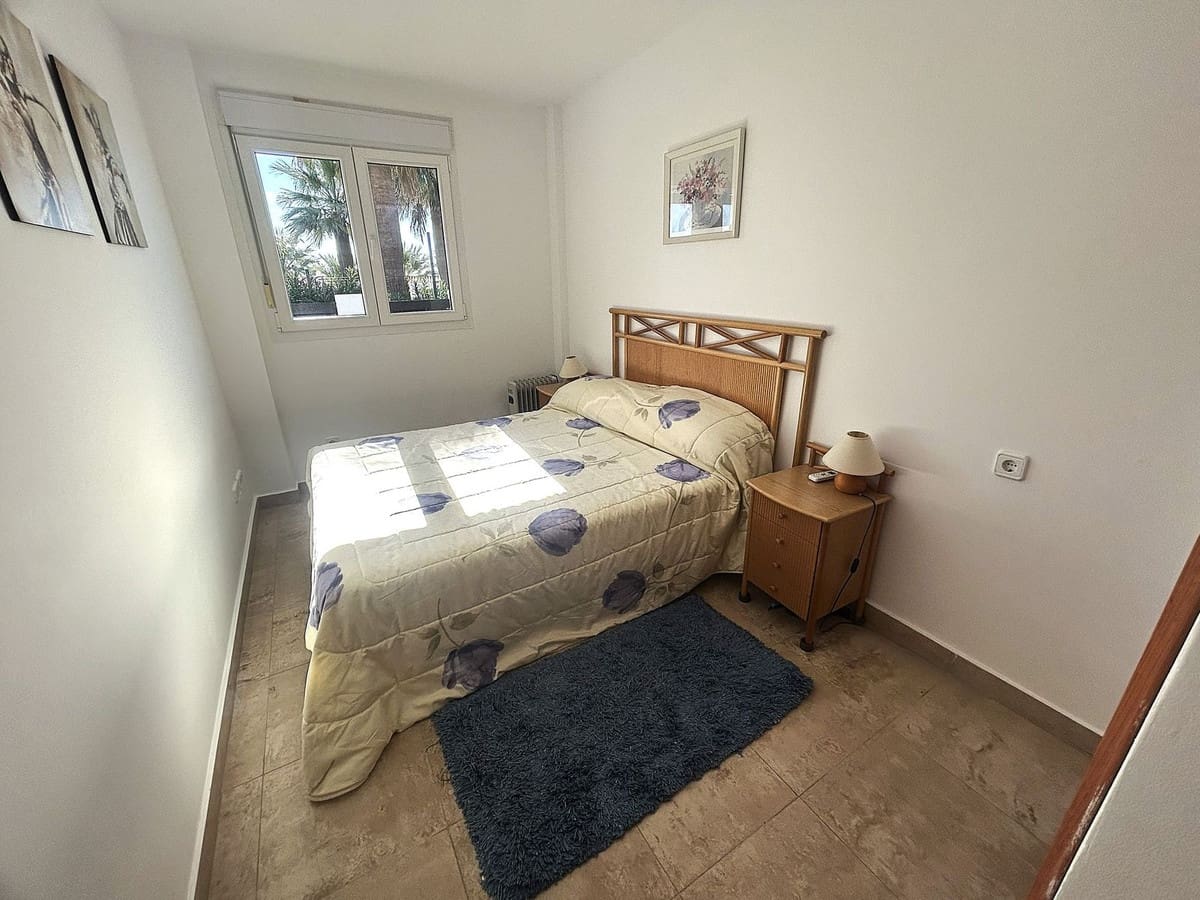 2 quarto Apartamento para venda em Manilva com piscina garagem - 265 000 € (Ref: 9799995)