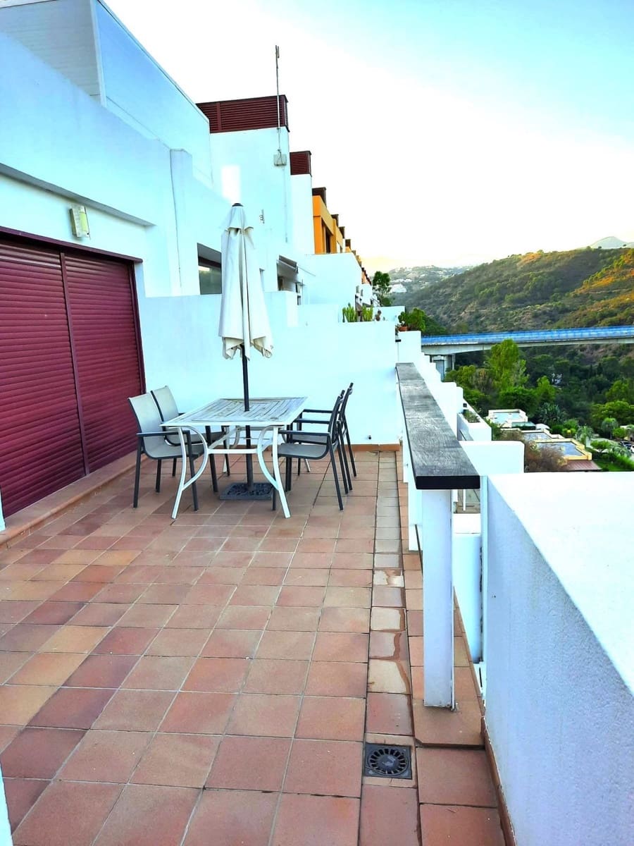 2 Zimmer Apartment zu verkaufen in Benahavis mit Pool Garage - 279.000 € (Ref: 9800081)