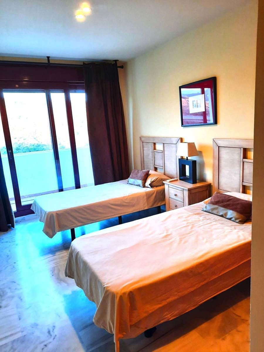 2 Zimmer Apartment zu verkaufen in Benahavis mit Pool Garage - 279.000 € (Ref: 9800081)