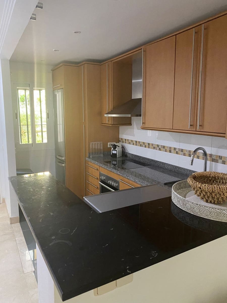 2 sypialnia Apartament na sprzedaż w La Cala de Mijas z basenem garażem - 275 000 € (Ref: 9800082)