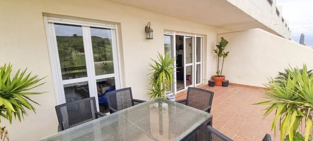 2 quarto Apartamento para venda em La Duquesa / Puerto de la Duquesa, Manilva com piscina garagem - 269 500 € (Ref: 9800083)