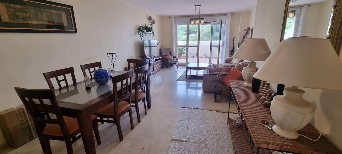 2 quarto Apartamento para venda em La Duquesa / Puerto de la Duquesa com piscina garagem - 269 500 € (Ref: 9800083)