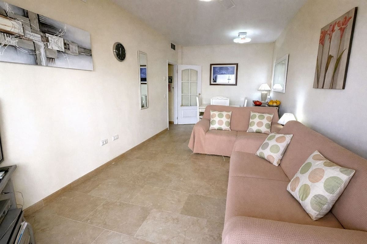 2 Zimmer Apartment zu verkaufen in La Duquesa / Puerto de la Duquesa mit Pool Garage - 295.000 € (Ref: 9800086)