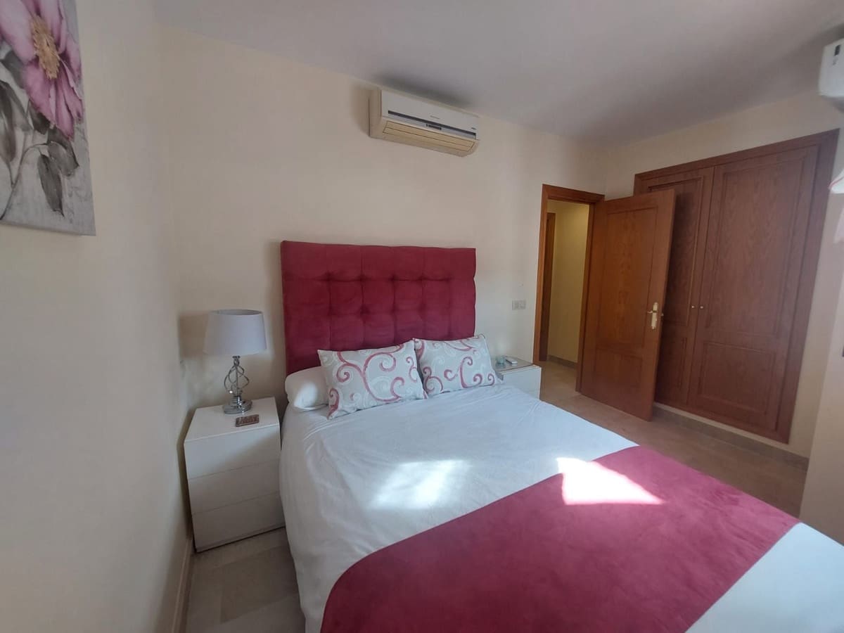 2 Zimmer Apartment zu verkaufen in Benahavis mit Garage - 295.000 € (Ref: 9800088)