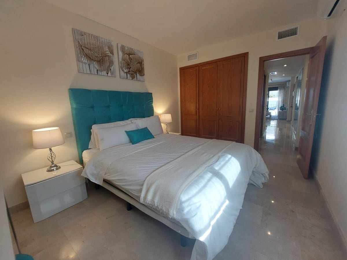 2 Zimmer Apartment zu verkaufen in Benahavis mit Garage - 295.000 € (Ref: 9800088)