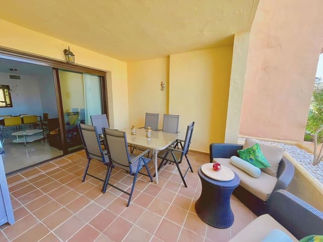 2 quarto Apartamento para venda em La Duquesa / Puerto de la Duquesa, Manilva com piscina garagem - 275 000 € (Ref: 9800090)