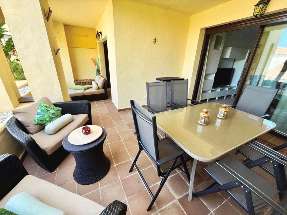 2 quarto Apartamento para venda em La Duquesa / Puerto de la Duquesa com piscina garagem - 275 000 € (Ref: 9800090)