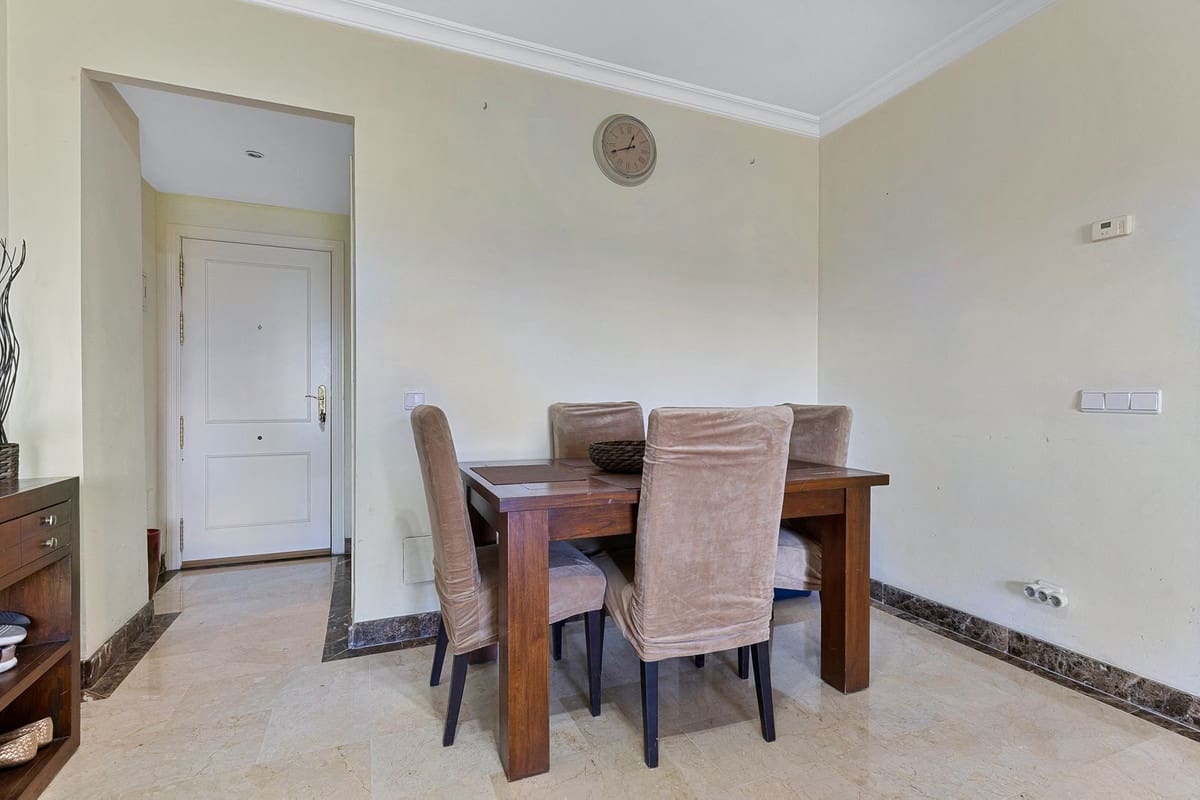 2 soveværelse Lejlighed til salg i Bel-Air med swimmingpool garage - € 299.000 (Ref: 9800196)