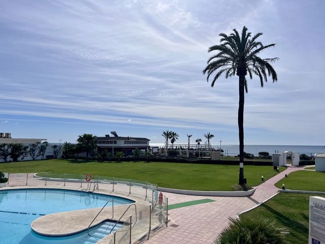 Casa de 3 habitaciones en New Golden Mile, Estepona en venta con piscina - 550.000 € (Ref: 9800709)