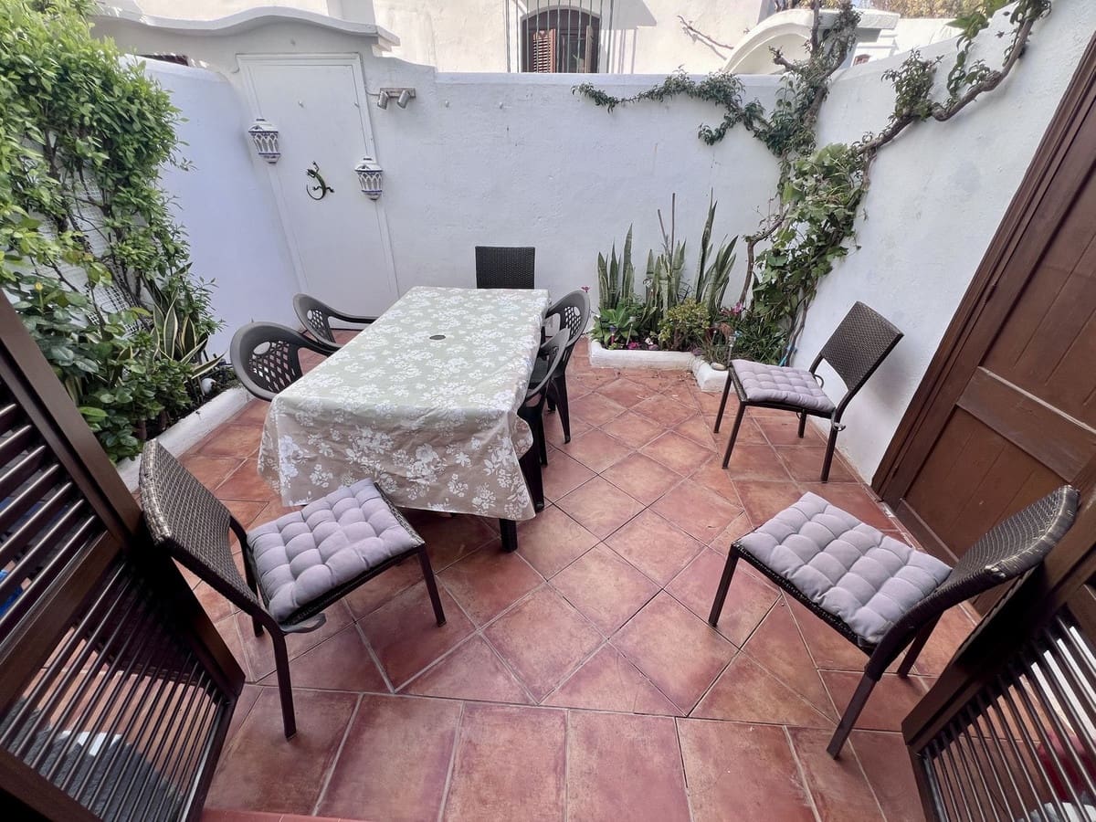 Casa de 3 habitaciones en New Golden Mile en venta con piscina - 550.000 € (Ref: 9800709)