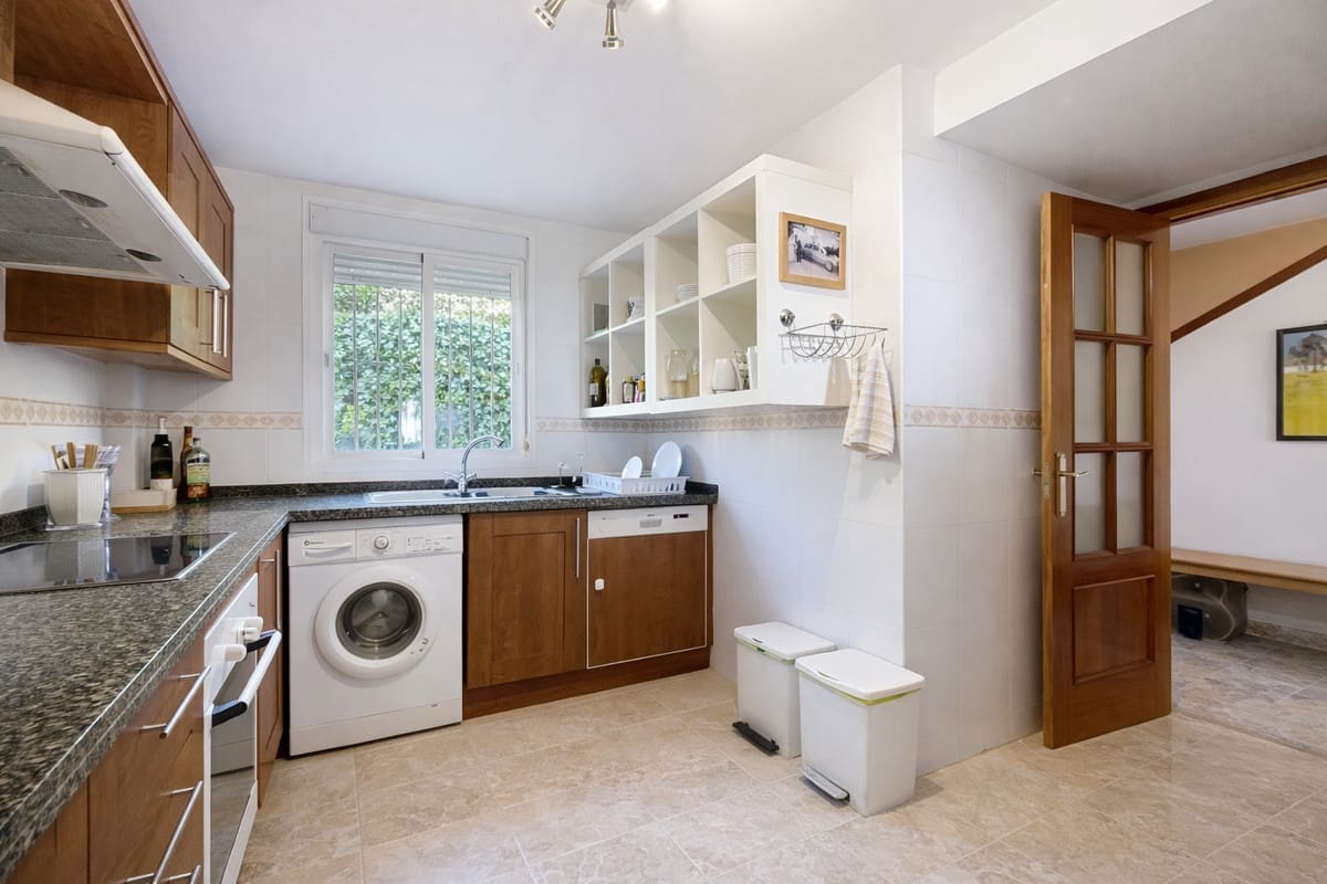 3 chambre Maison de Ville à vendre à Buenas Noches avec piscine garage - 450 000 € (Ref: 9800710)