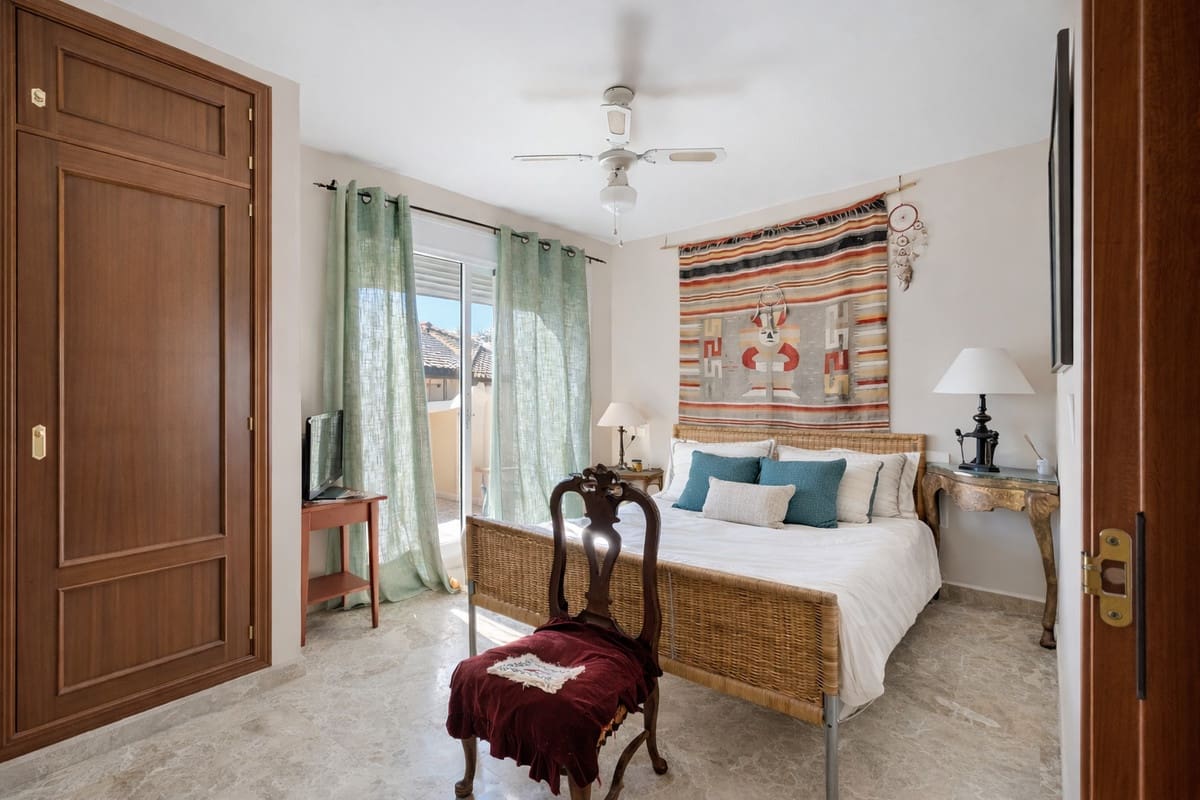 3 chambre Maison de Ville à vendre à Buenas Noches avec piscine garage - 450 000 € (Ref: 9800710)