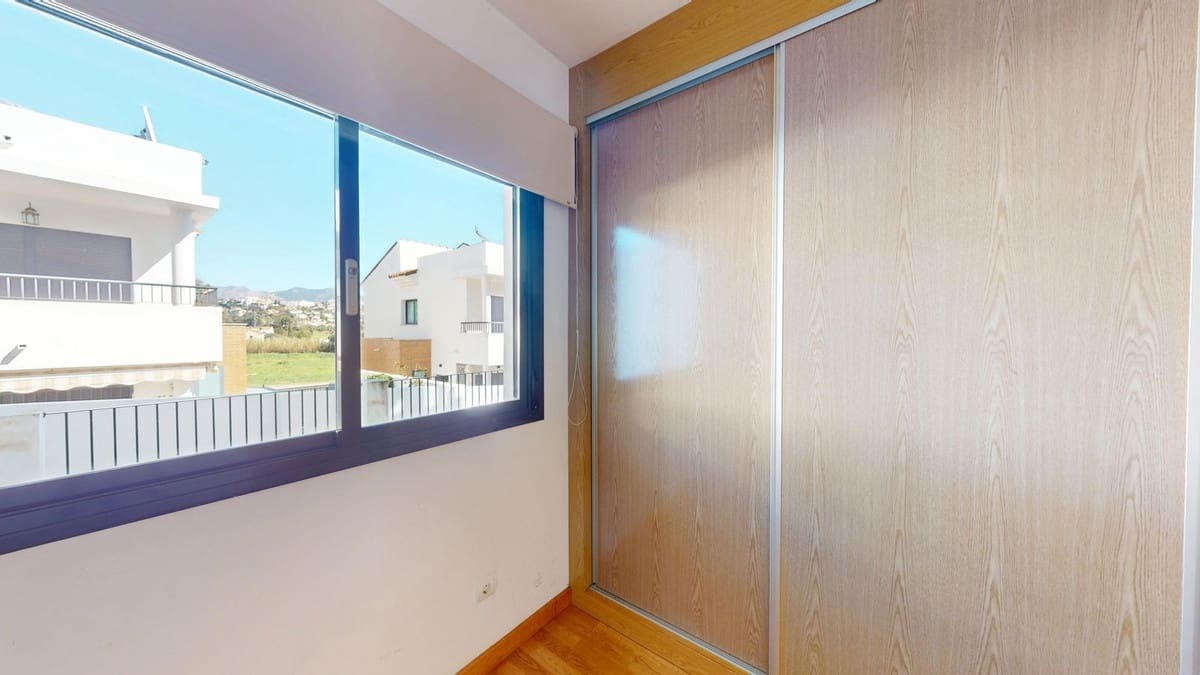 2 slaapkamer Appartement te koop in Mijas Golf met zwembad garage - € 298.000 (Ref: 9800712)