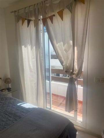 2 sypialnia Penthouse na sprzedaż w Estepona z basenem - 299 950 € (Ref: 9800713)