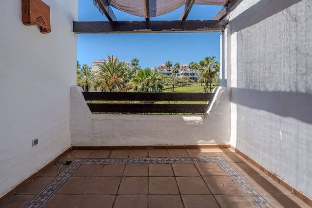 3 bedroom Townhouse for sale in Selwo, Estepona with pool garage - € 550,000 (Ref: 9800758)