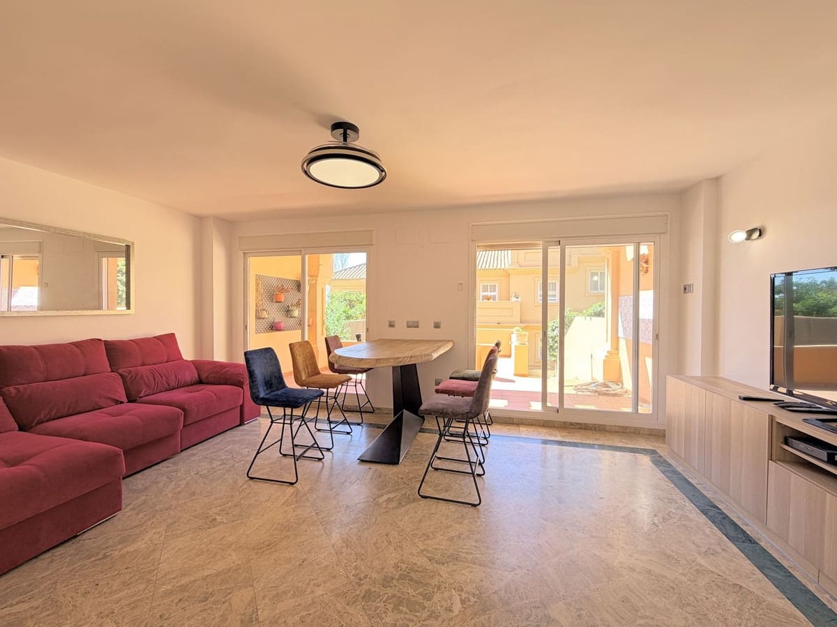 3 chambre Maison de Ville à vendre à Estepona avec piscine garage - 550 000 € (Ref: 9800759)