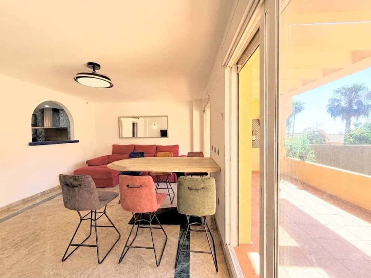 3 chambre Maison de Ville à vendre à Estepona avec piscine garage - 550 000 € (Ref: 9800759)