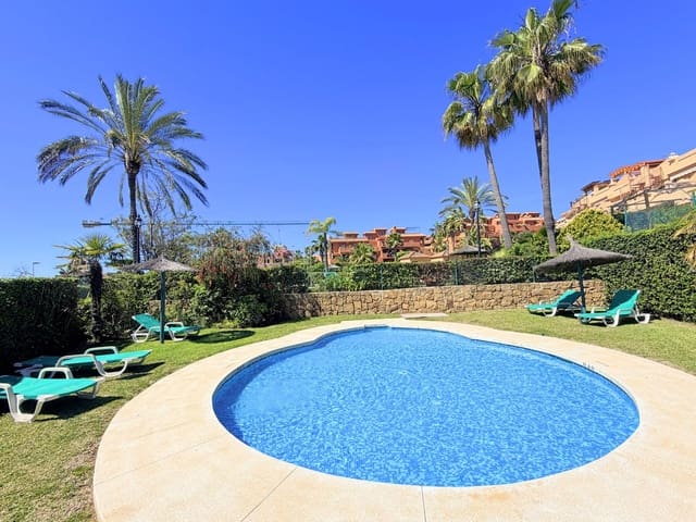 3 chambre Maison de Ville à vendre à Estepona avec piscine garage - 550 000 € (Ref: 9800759)