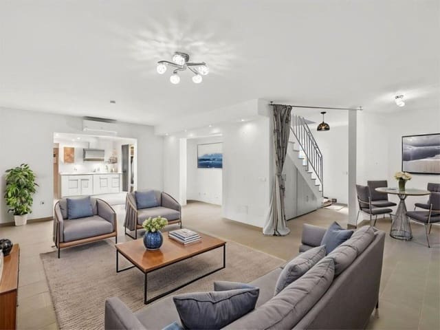 Casa de 3 habitaciones en Calahonda, Mijas en venta con piscina garaje - 485.000 € (Ref: 9800762)