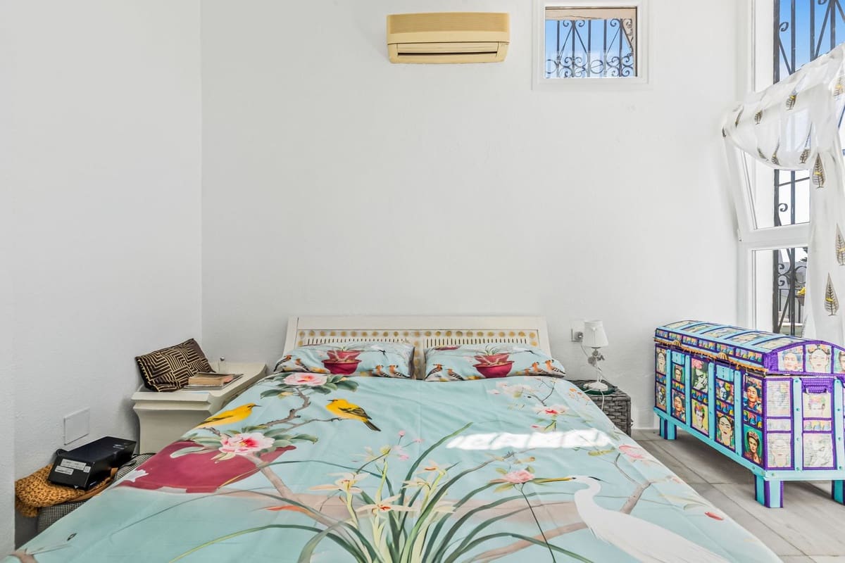 3 bedroom Townhouse for sale in Bahia de Casares with pool - € 499,000 (Ref: 9800822)