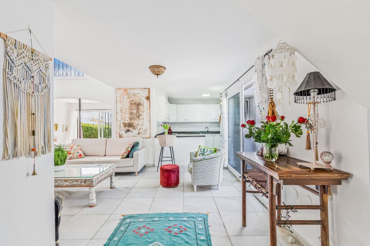 3 bedroom Townhouse for sale in Bahia de Casares with pool - € 499,000 (Ref: 9800822)